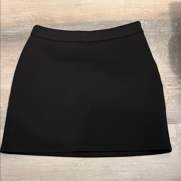 Good American Dresses & Skirts - Good American Black Mini Skirt
